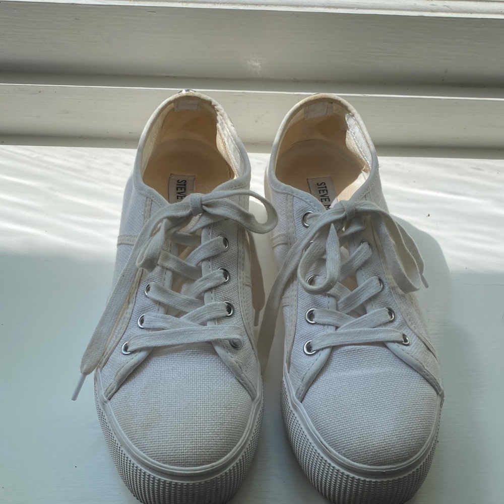 Steve Madden Off-White Canvas Sneakers